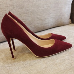 High-heeled shoes